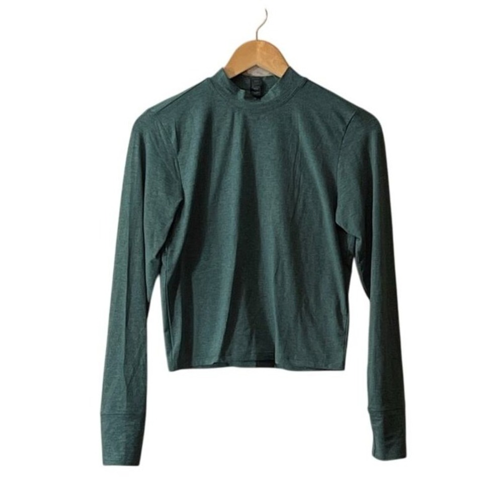 NWOT Zobha Active Cropped Mock Neck Long Sleeve